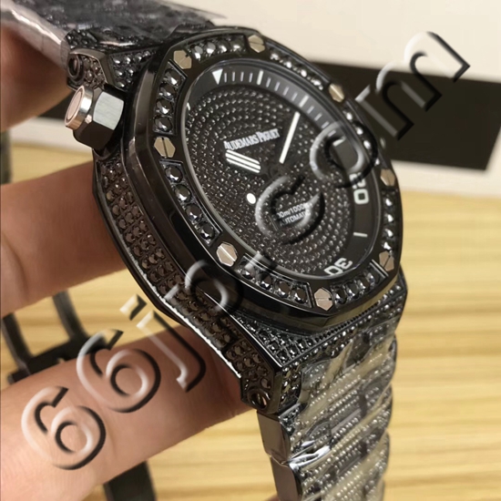 オーデマピゲ時計背面デザイン